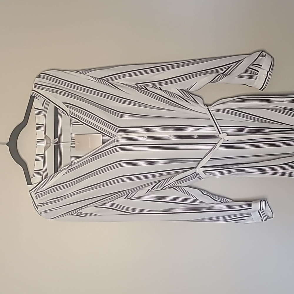 NWT - White with Black Stripes Belted Tunic - Size 26